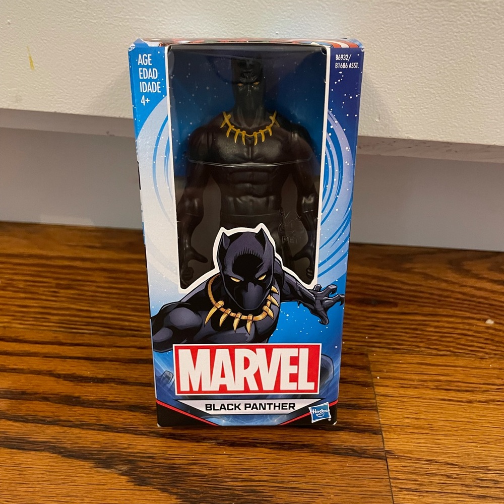 Marvel Black Panther 6” Action Figure, New!